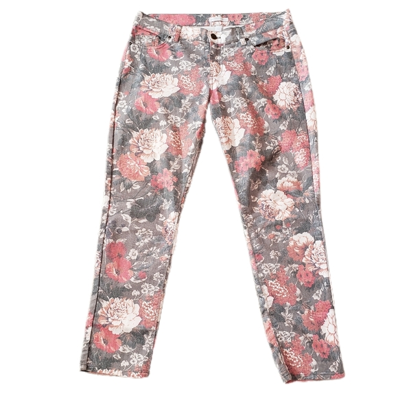 New York & Company Fall Floral Print Ankle Jeans - Picture 1 of 9